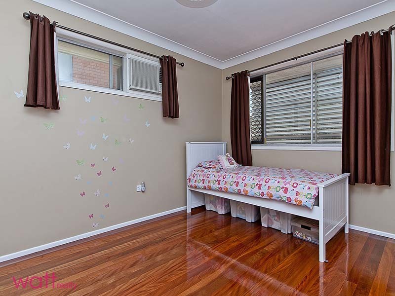 6 Kanofski Street, Chermside West QLD 4032