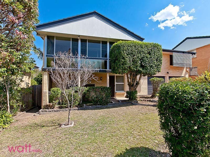 6 Kanofski Street, Chermside West QLD 4032