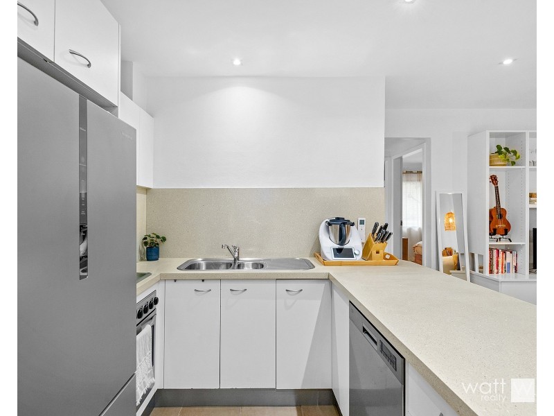 4/5 Curwen Terrace, Chermside QLD 4032