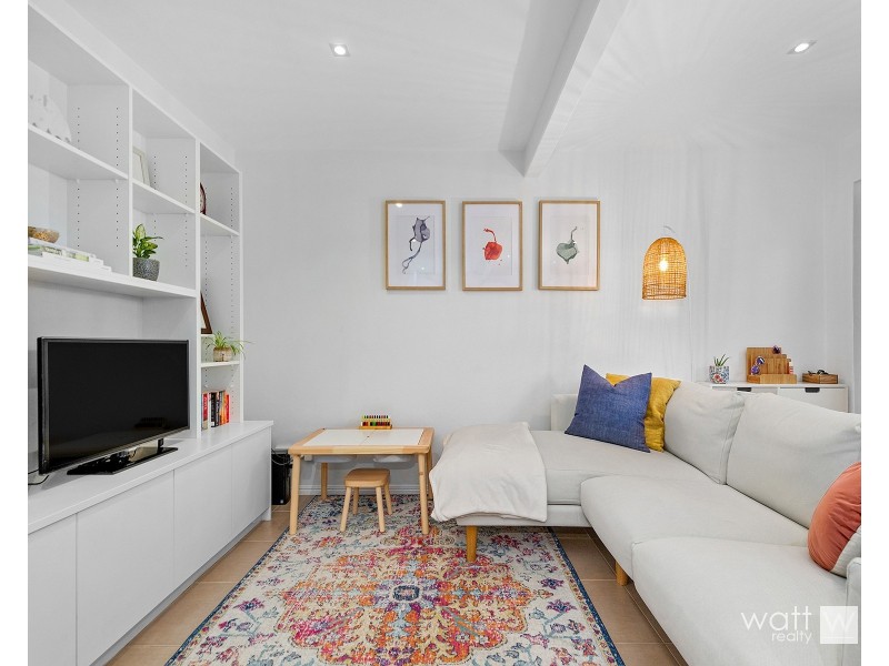 4/5 Curwen Terrace, Chermside QLD 4032