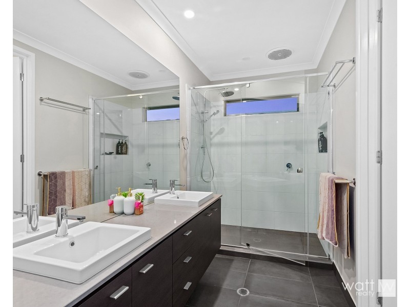 14 Kansas Street, Bridgeman Downs QLD 4035