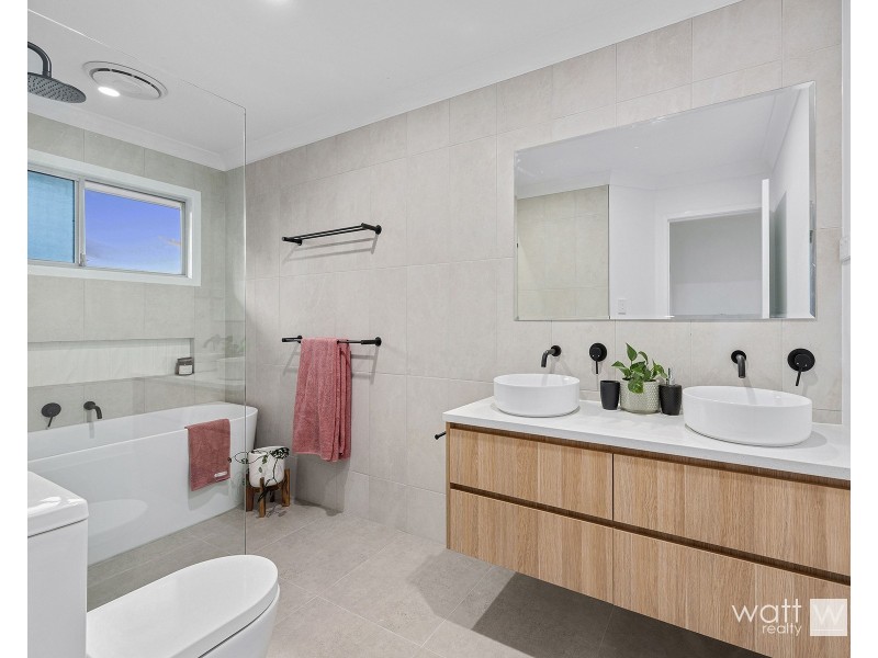 9/6 Myrtle Crescent, Bridgeman Downs QLD 4035