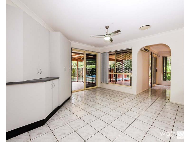 18 Oxford Crescent, Bridgeman Downs QLD 4035