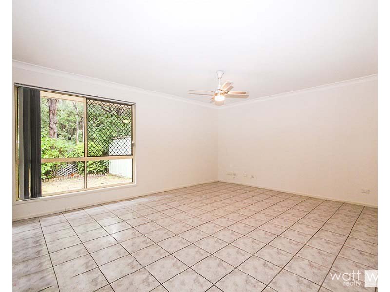 18 Oxford Crescent, Bridgeman Downs QLD 4035