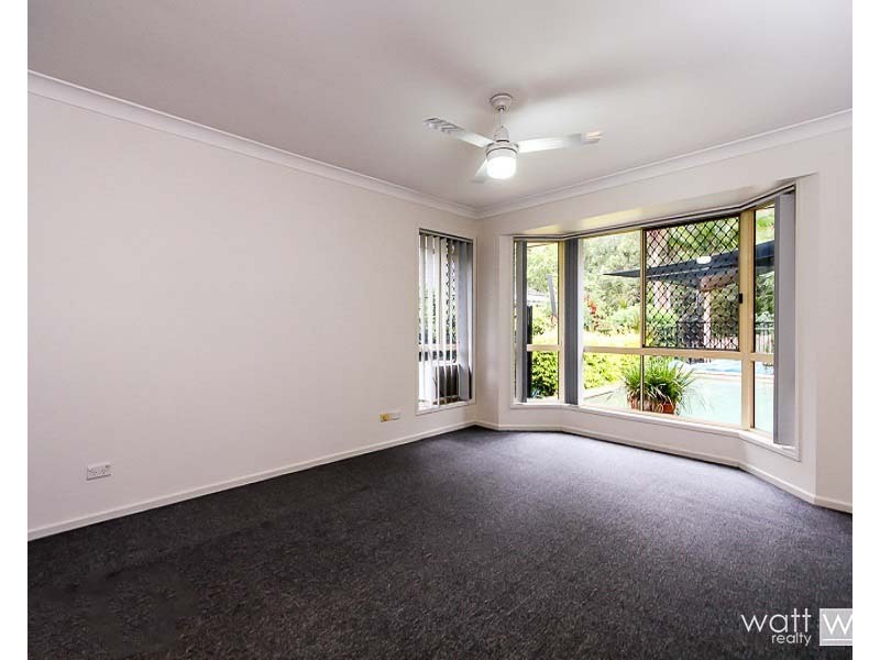 18 Oxford Crescent, Bridgeman Downs QLD 4035