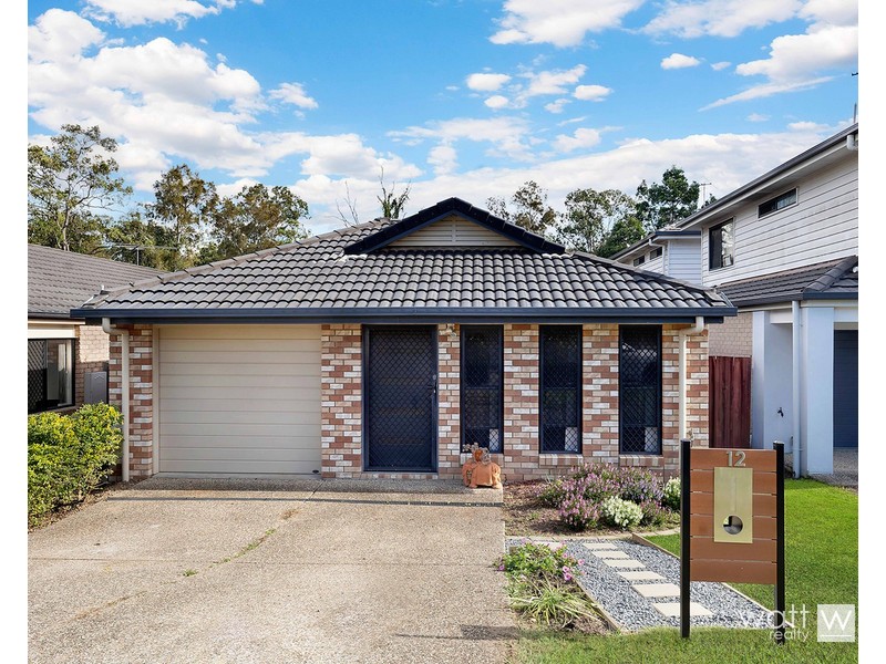 12 Gabrielle Court, Kallangur QLD 4503