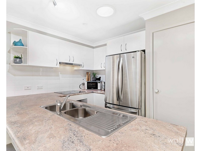 12 Gabrielle Court, Kallangur QLD 4503