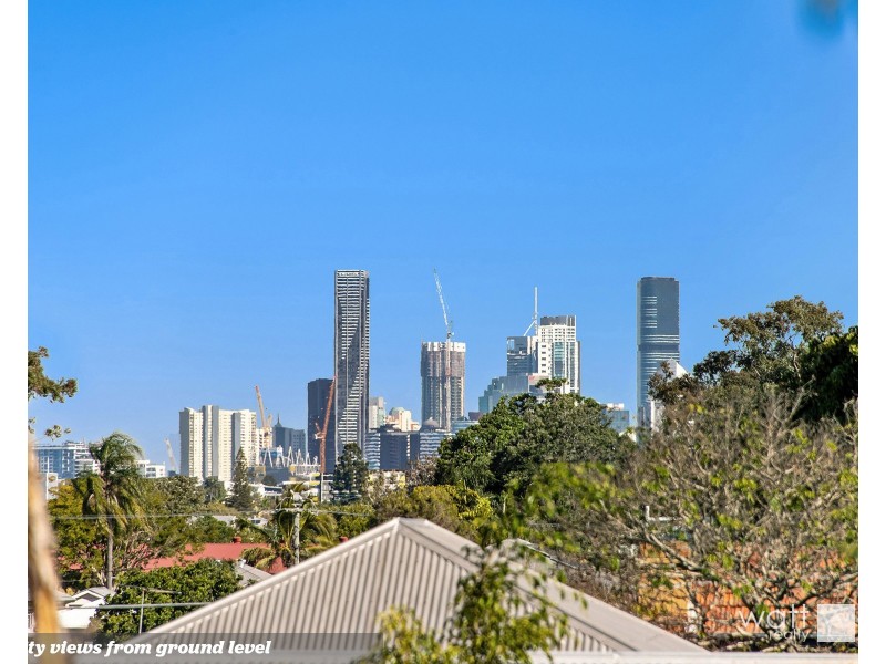 18 Barker Street, Wavell Heights QLD 4012