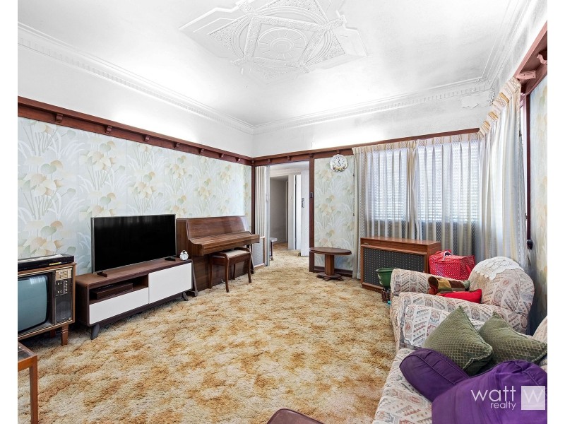 18 Barker Street, Wavell Heights QLD 4012