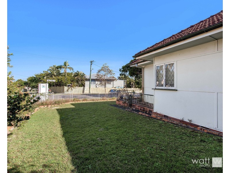 18 Barker Street, Wavell Heights QLD 4012