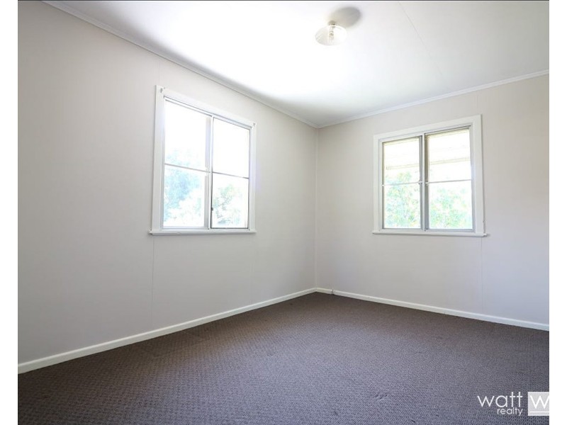 27 Thompson Street, Zillmere QLD 4034