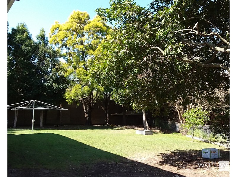 27 Thompson Street, Zillmere QLD 4034