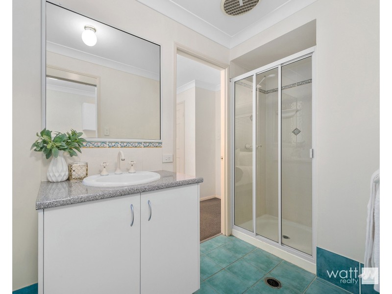 8 Shaw Close, Brighton QLD 4017