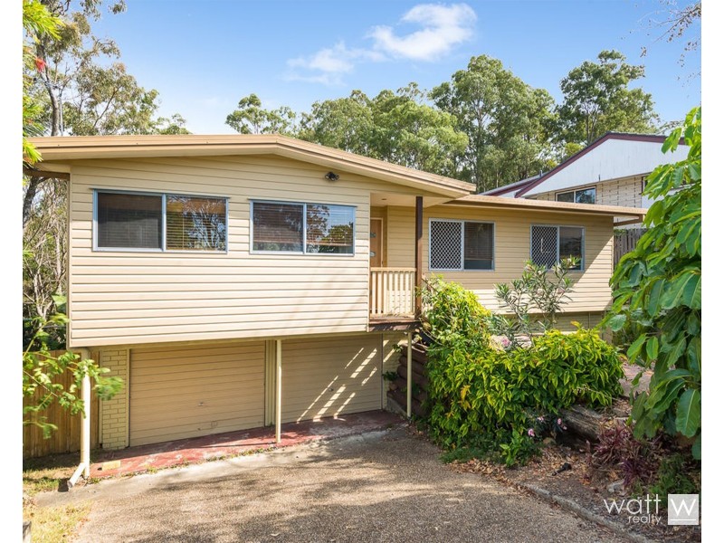 5 Caesar Road, Ferny Hills QLD 4055