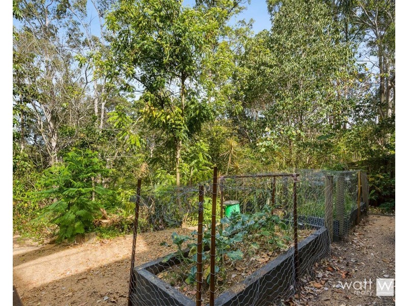 5 Caesar Road, Ferny Hills QLD 4055