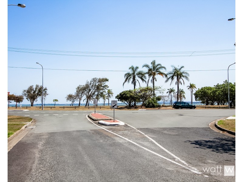 7 Inglis Street, Woody Point QLD 4019