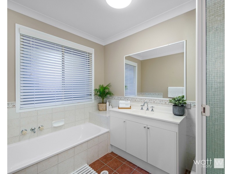 5 Wuruma Place, Albany Creek QLD 4035