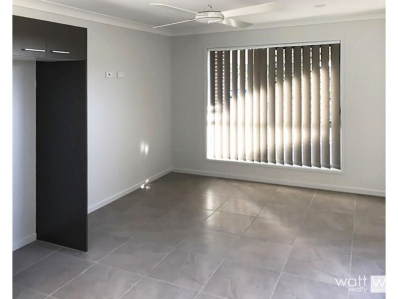 1/45 Jones Street, Rothwell QLD 4022