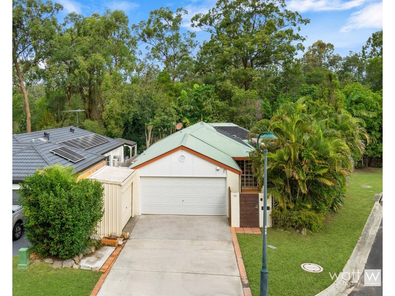 10 Amanda Place, Bridgeman Downs QLD 4035