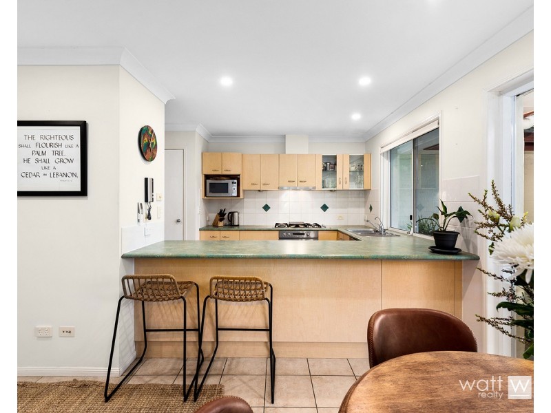 10 Amanda Place, Bridgeman Downs QLD 4035