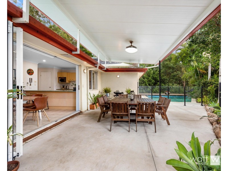 10 Amanda Place, Bridgeman Downs QLD 4035