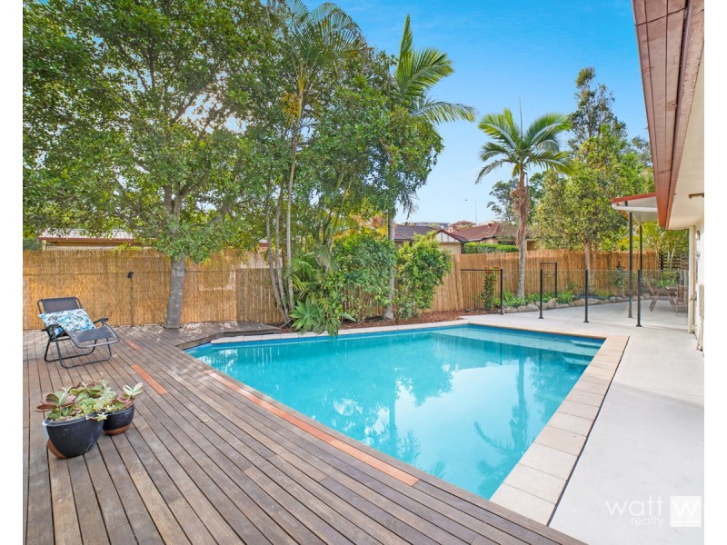 10 Amanda Place, Bridgeman Downs QLD 4035