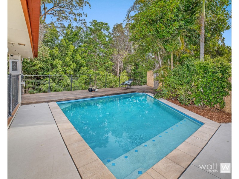 10 Amanda Place, Bridgeman Downs QLD 4035