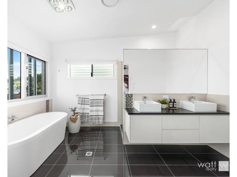 2 Angliss Street, Wilston QLD 4051