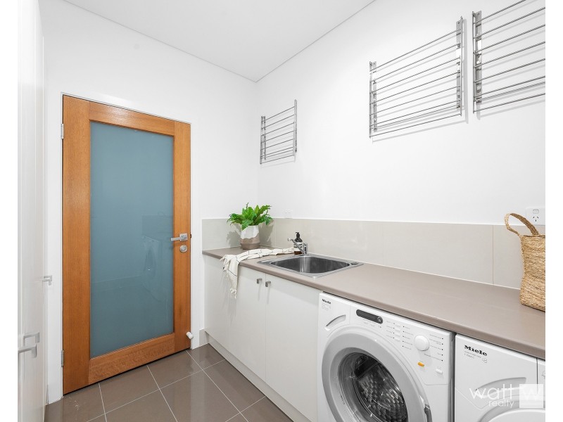 2 Angliss Street, Wilston QLD 4051