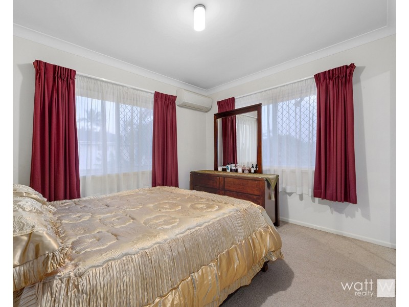 8 Kensington Way, Strathpine QLD 4500
