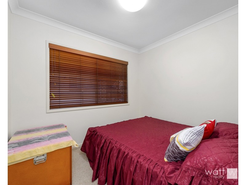8 Kensington Way, Strathpine QLD 4500