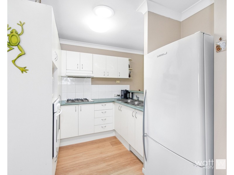 4/9 Lavender Place, Fitzgibbon QLD 4018