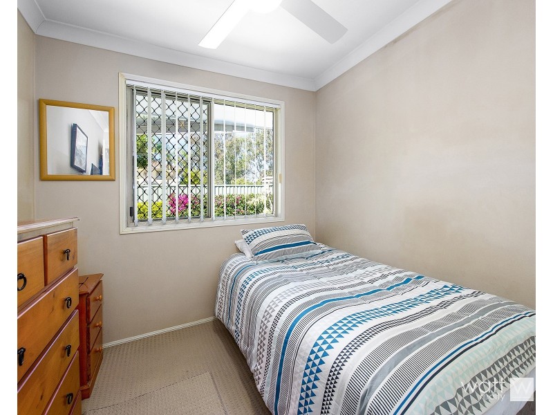 4/9 Lavender Place, Fitzgibbon QLD 4018