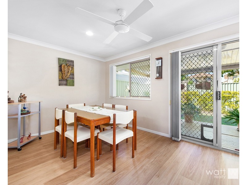 4/9 Lavender Place, Fitzgibbon QLD 4018