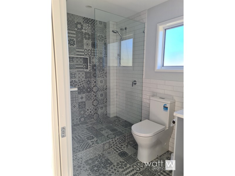 15 Central Avenue, Deagon QLD 4017