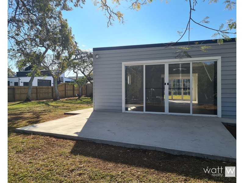 15 Central Avenue, Deagon QLD 4017