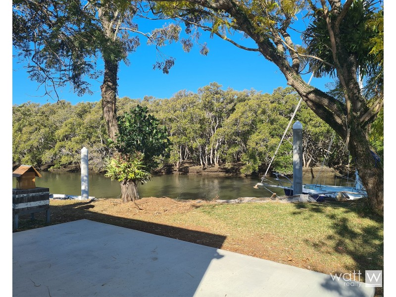 15 Central Avenue, Deagon QLD 4017