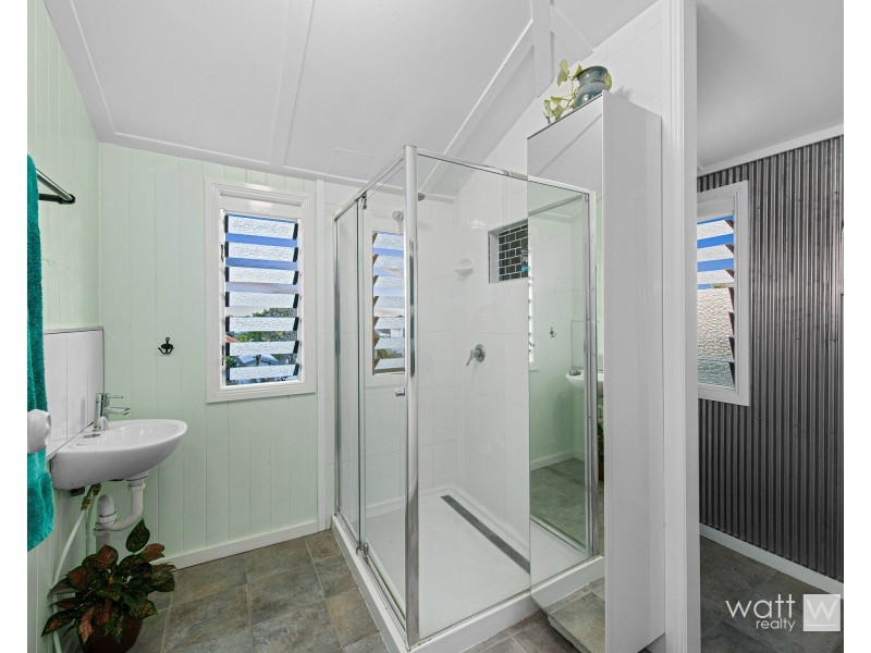 90 Rode Road, Wavell Heights QLD 4012