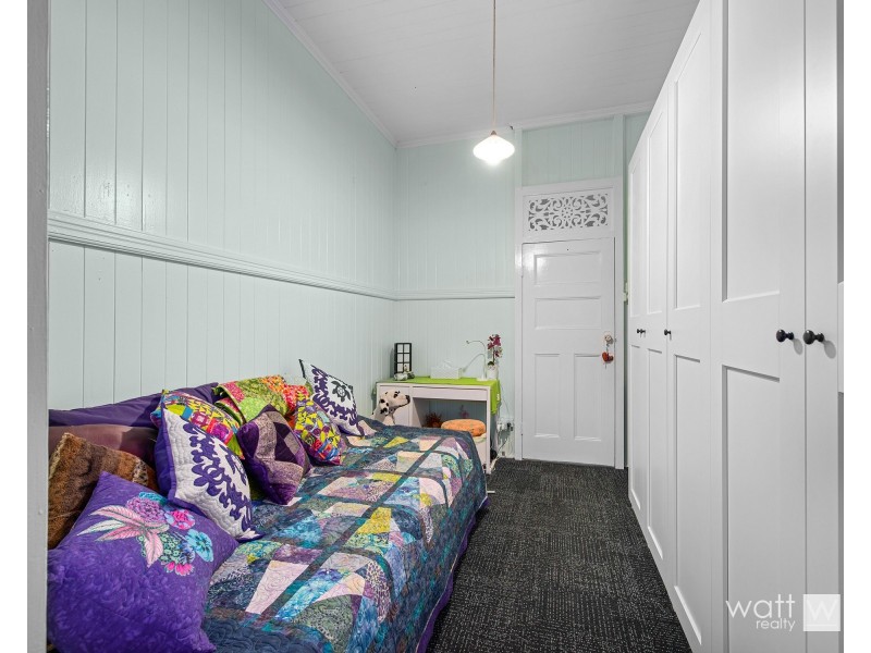 90 Rode Road, Wavell Heights QLD 4012