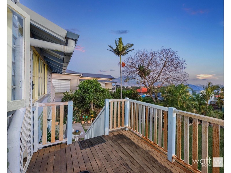 90 Rode Road, Wavell Heights QLD 4012