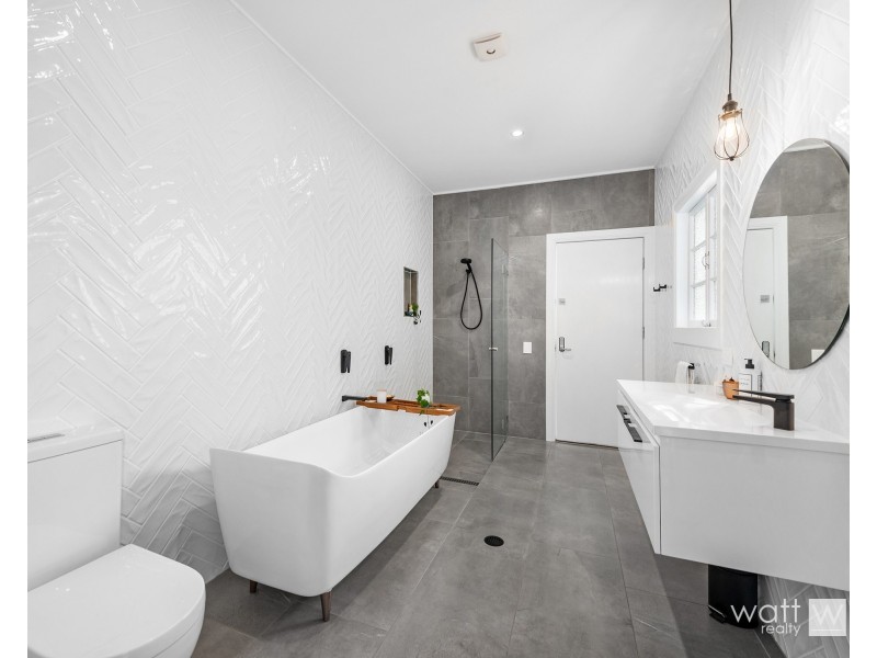 8 Lucille Street, Boondall QLD 4034