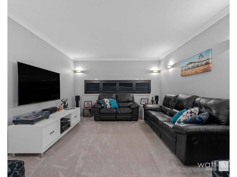 24 Outlook Crescent, Bridgeman Downs QLD 4035