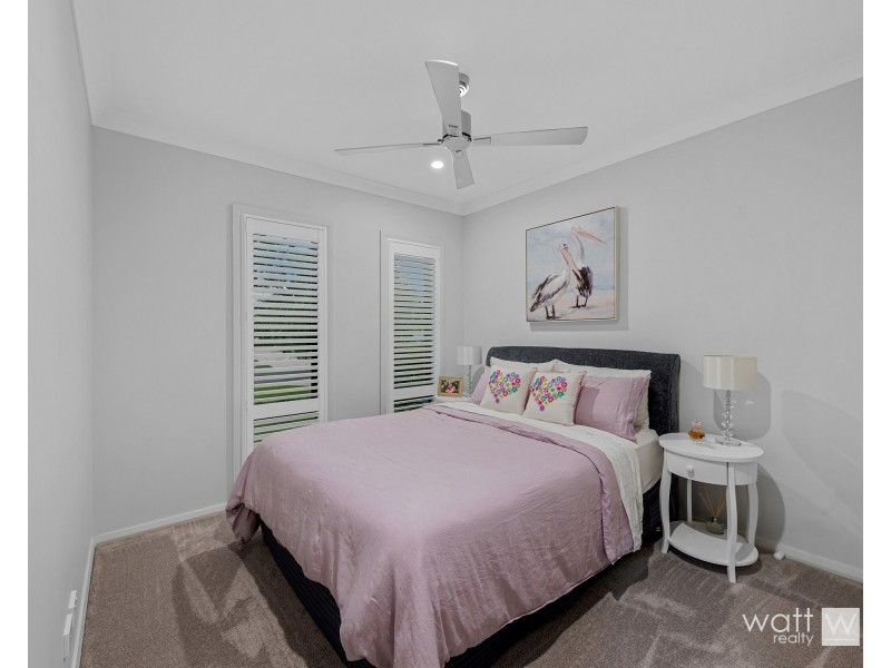 24 Outlook Crescent, Bridgeman Downs QLD 4035