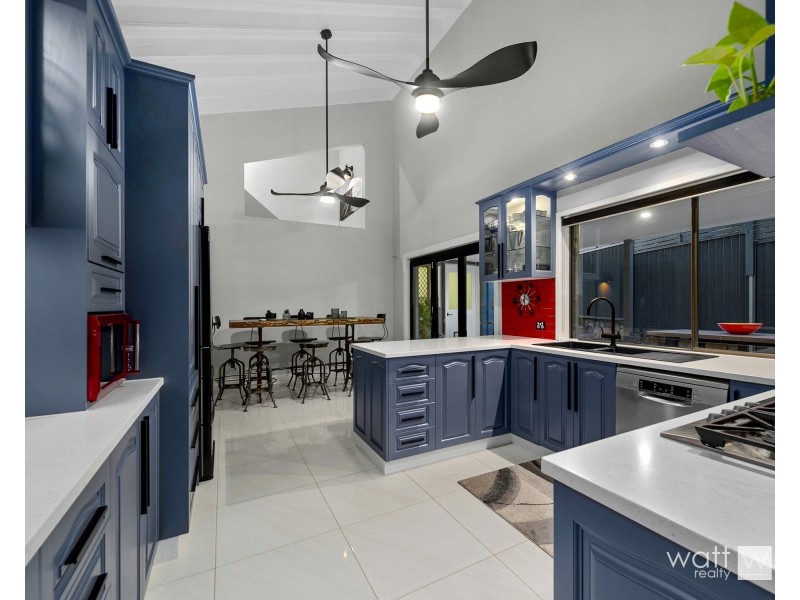 8 Lexia Place, Carseldine QLD 4034