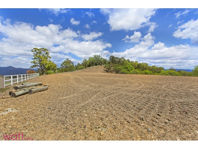 Clear Mountain QLD 4500