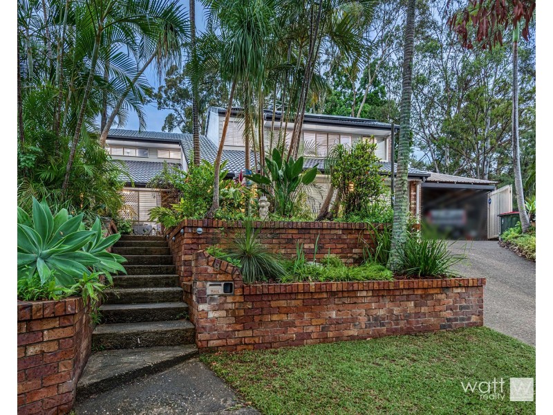 8 Crockford  Place, Everton Park QLD 4053