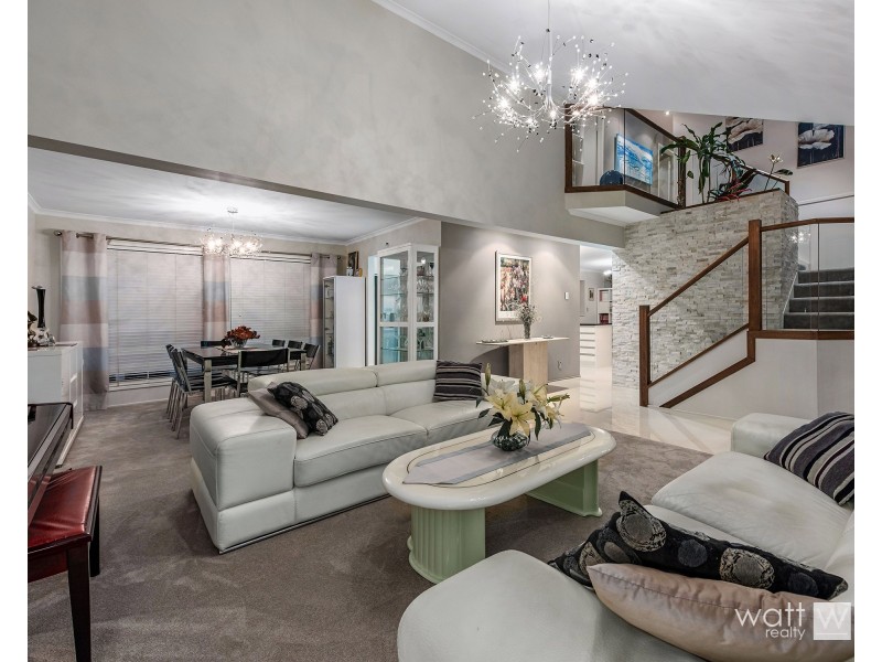 8 Crockford  Place, Everton Park QLD 4053