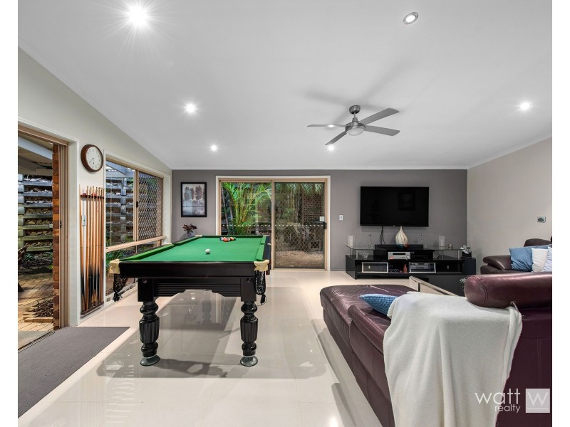 8 Crockford  Place, Everton Park QLD 4053