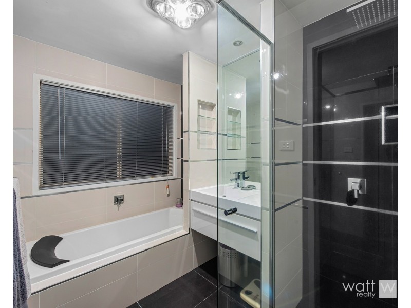 8 Crockford  Place, Everton Park QLD 4053