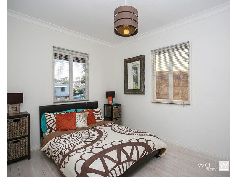 13 Inglis Street, Woody Point QLD 4019